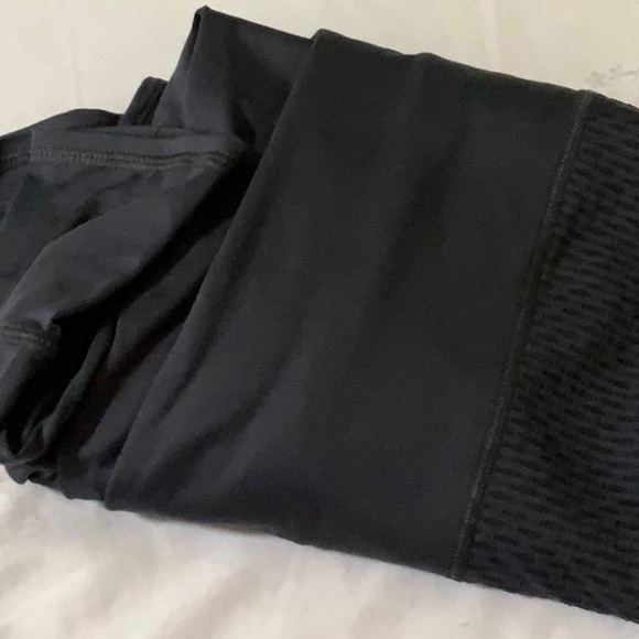 Danskin Now Running Pullover w/ Thumbholes Size 16-18 - Picture 9 of 9